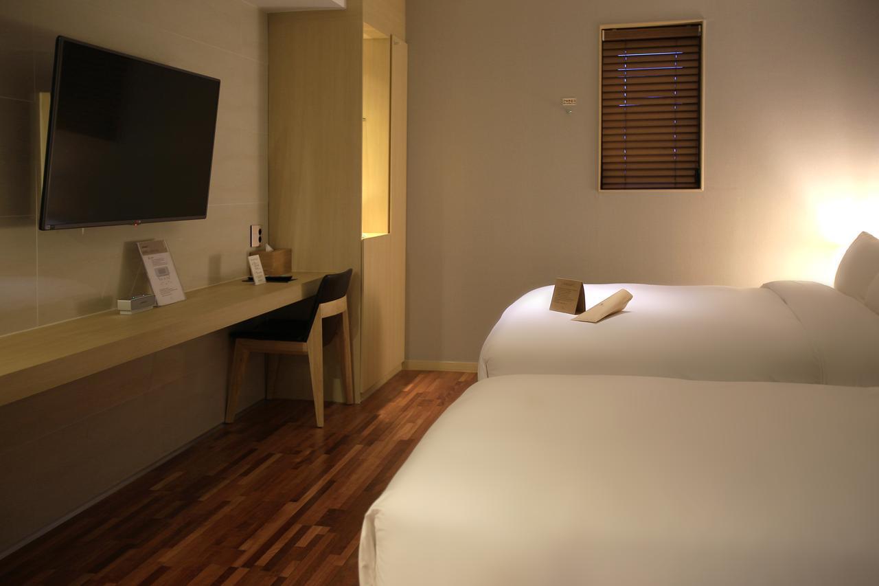 Suwon Top Cloud Hotel Exterior foto